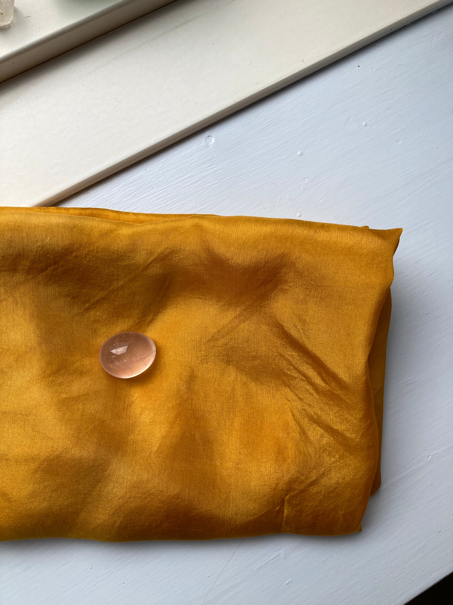 Silketørklæde - Løgskaller (90x90)