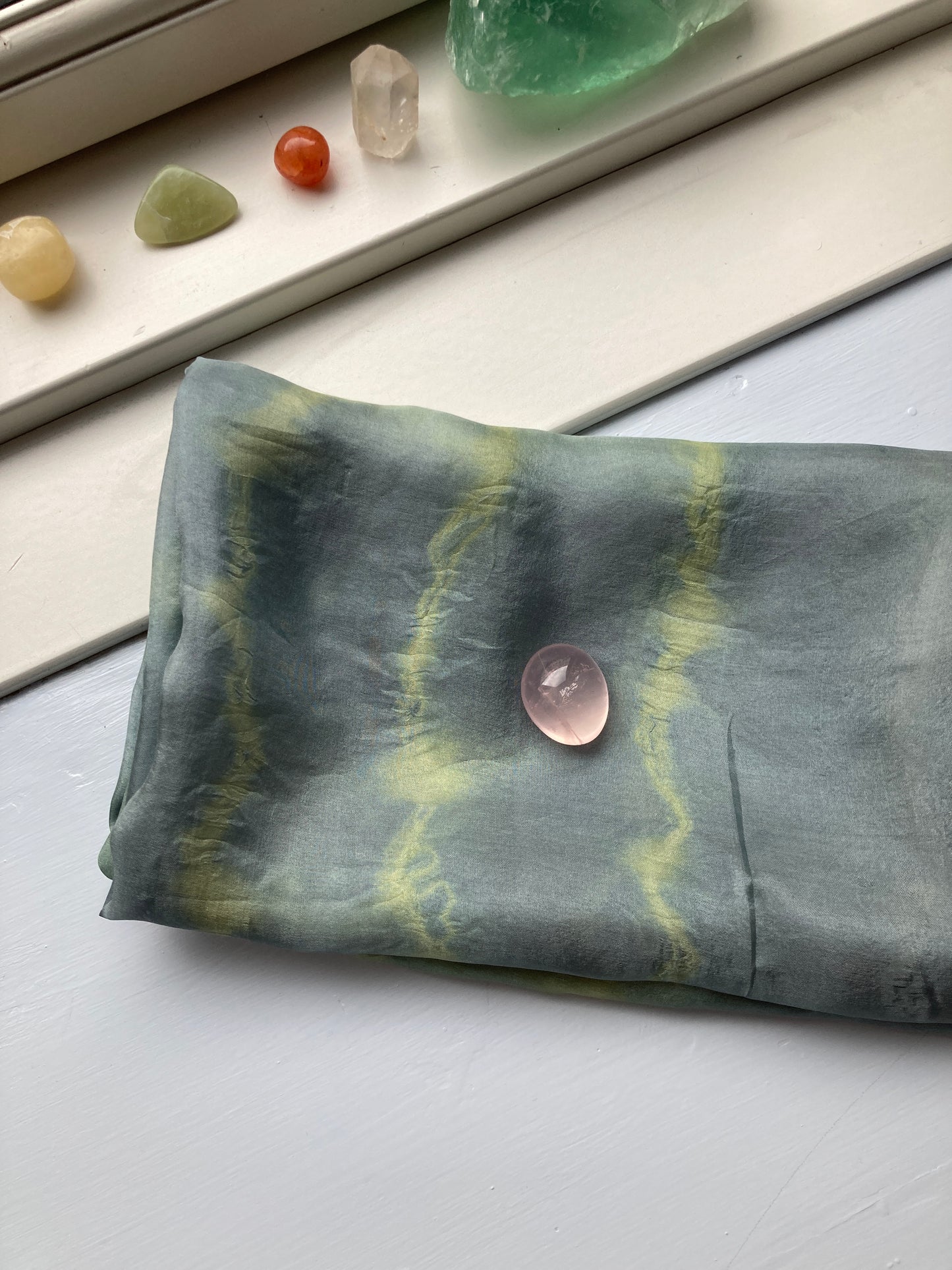 Silketørklæde - Kamille & rødkål (90x90)