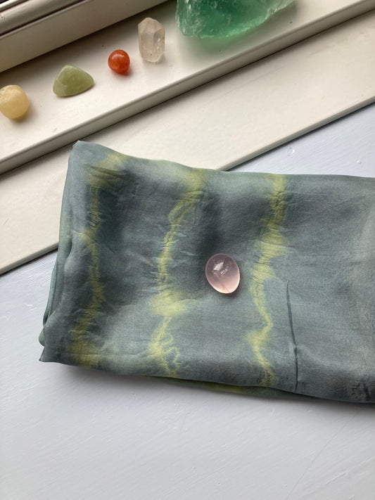 Silketørklæde - Kamille & rødkål (90x90)